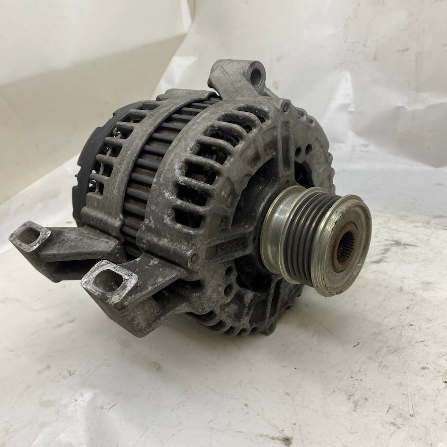 Volvo S60 V60 XC70 XC60 S80 Alternatör Şarj Dinamosu D3/ D5 30659341