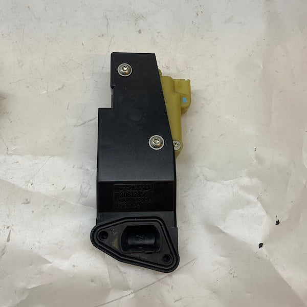 Volvo S60 Yakıt Dolum Kapak Kilit Motoru 30612856