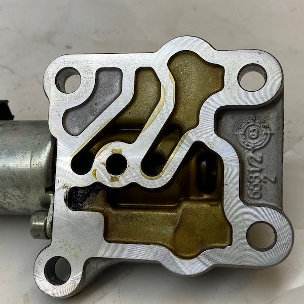 Volvo S60/S80/S70/XC70/XC90 Eksantrik Ayar Valfi 31355828