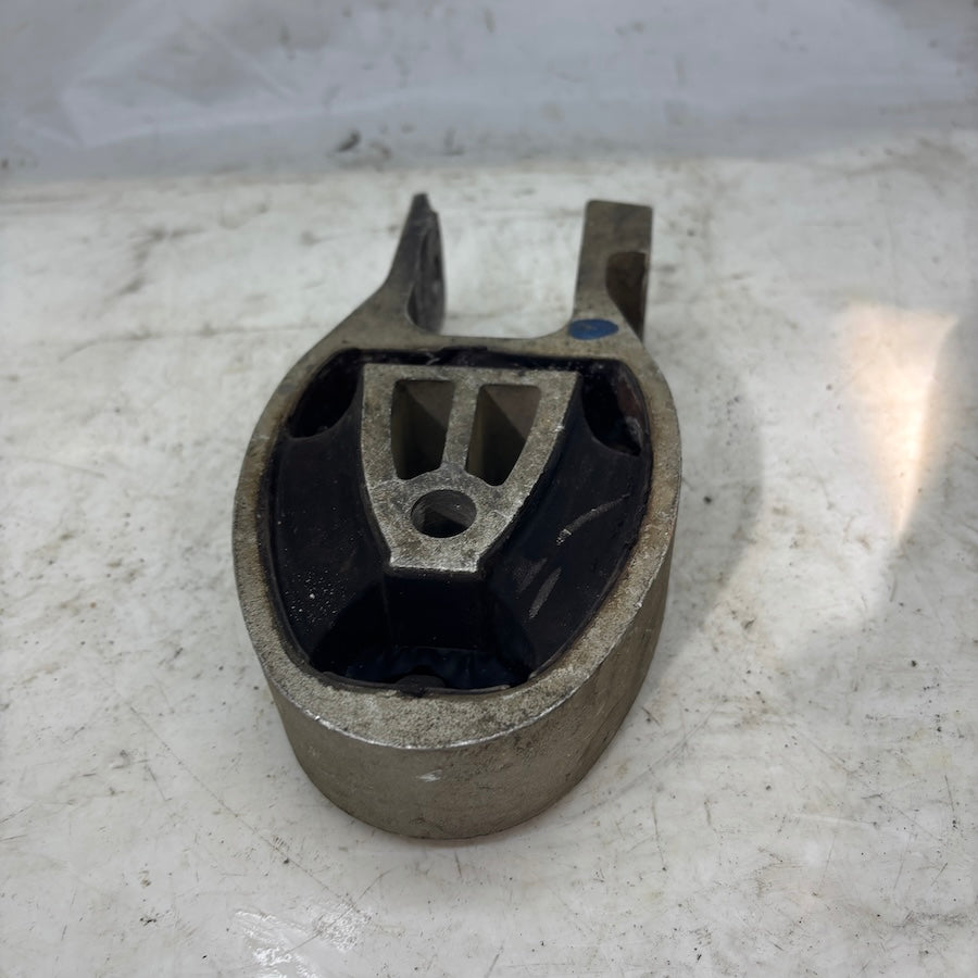 Volvo S60/S80/V60/V70 Şanzıman Altkulağı