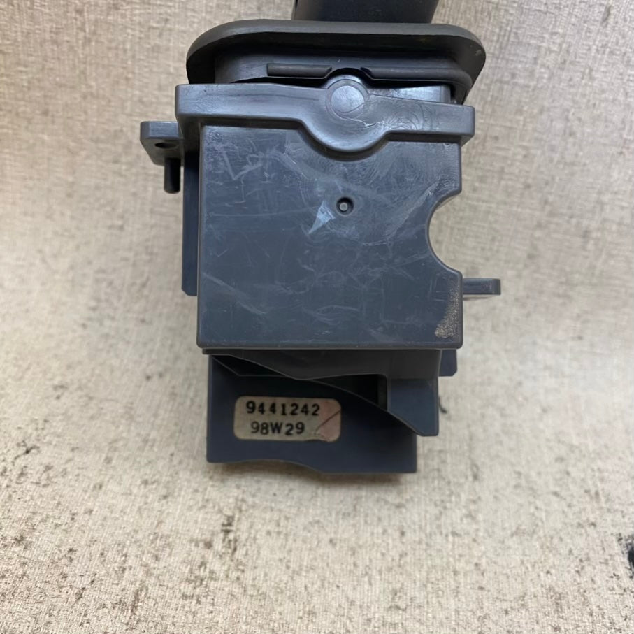 Volvo S60, Sinyal Kolu 9441242
