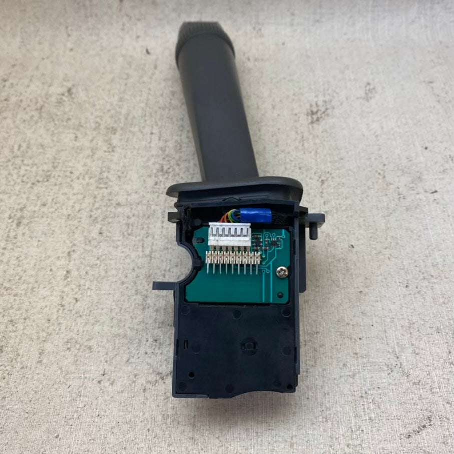 Volvo S60, Sinyal Kolu 9441242
