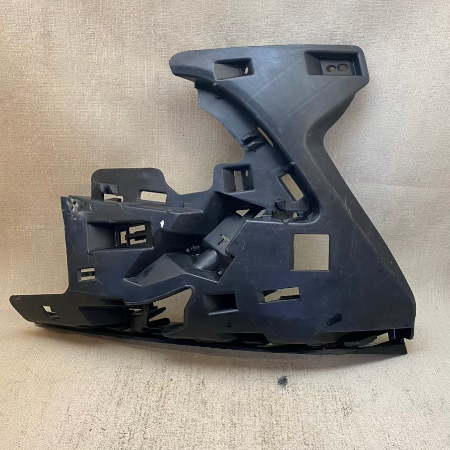 Volvo S60/V60 Ön Tampon Far Altı Braketi 31323425/31323426