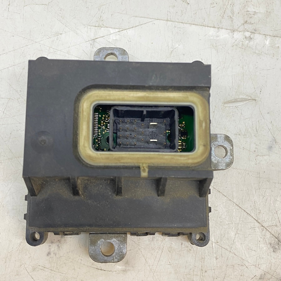 Volvo S80 2006-2014 AFS beyni – 532294853 OEM kodlu çıkma far kontrol ünitesi.