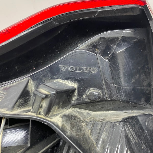 Volvo S80 Sağ Stop Lambası (Cam Tamirli) LEDler Çalışıyor