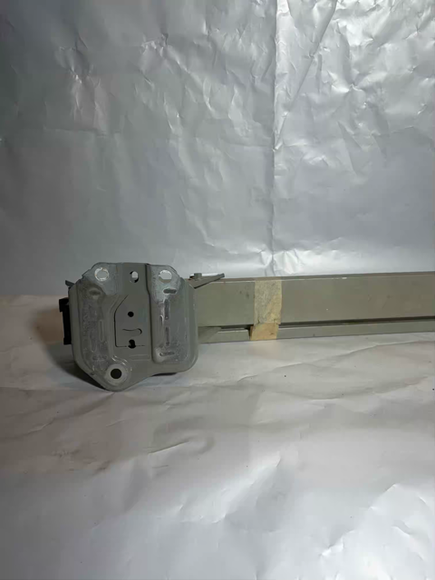 Volvo S90 Arka Tampon Demiri 2015-2023 32228058 Orijinal Çıkma En Uygun Oto Parça