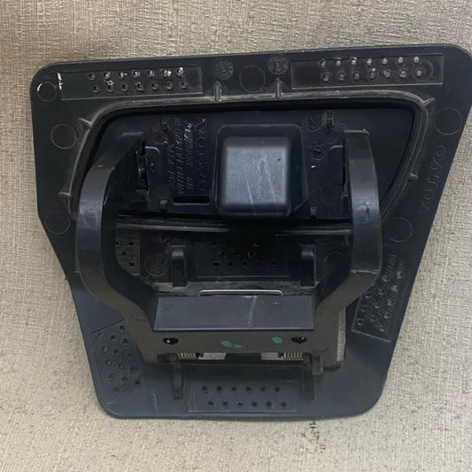 Volvo S90, V90 Far yıkama nozulu tutucusu,braketi ve kapağı Sağ ve 31383233 En Uygun Oto Parça