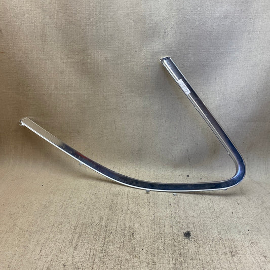 Volvo V40 Arka Kelebek Cam Çıtası 8041730