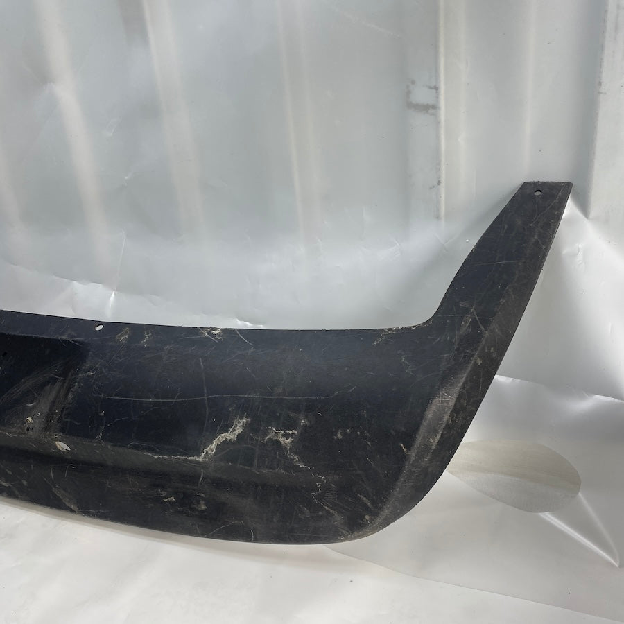 Volvo V40 Arka Tampon Spoyleri/Difüzörü 31283760