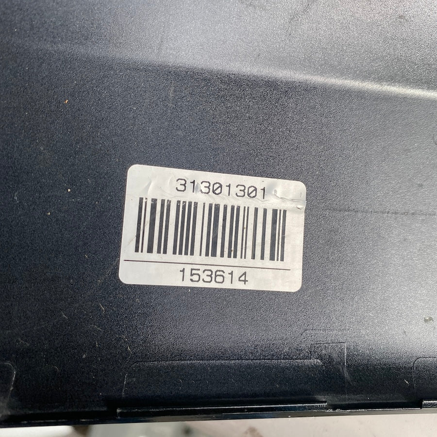 Volvo V40 Bagaj Açma Çıtası 31301301