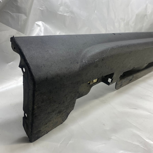 Volvo V40 2014-2018 Yan Kaplama – Yakın Çekim