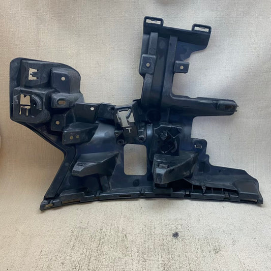 Volvo V40 Ön Tampon Braketi 31347090