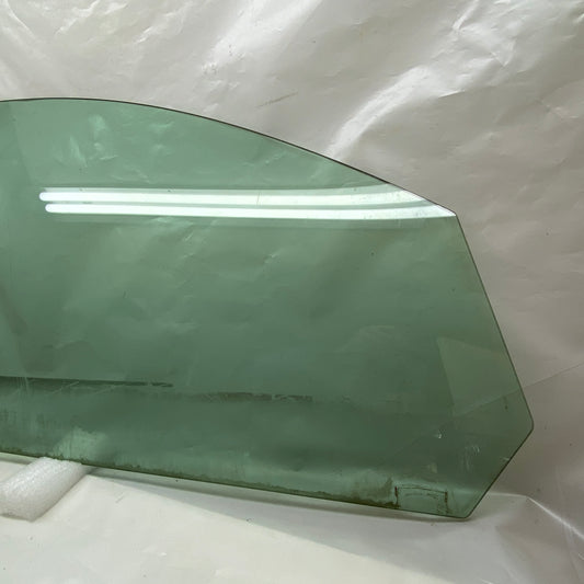 Volvo V50/S40 Ön Kapı Camı 43R001106 DOT57M53AS2 E000186