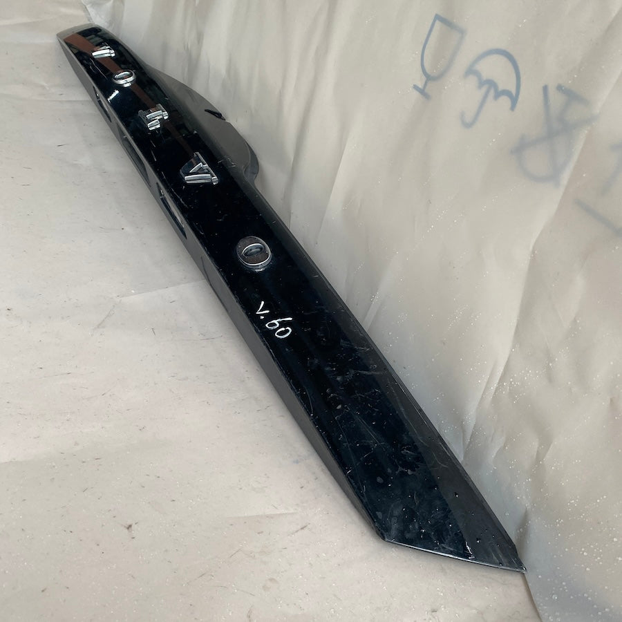 Volvo V60 Bagaj Çıtası Tutamak 31391290
