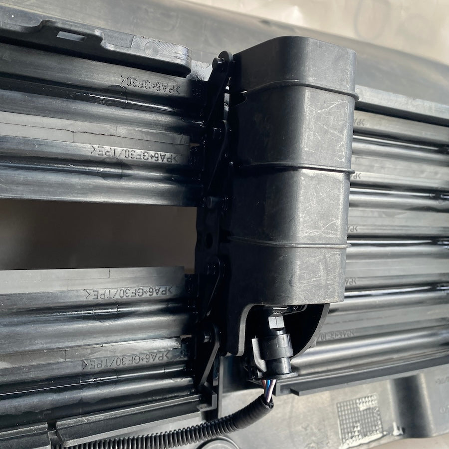 Volvo V60 Tampon Alt Hava Kanalı 31323185