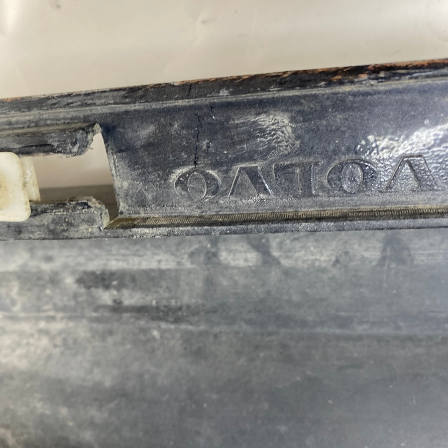 Volvo V70 Sol Marşpiyel Kaplaması 39882952 Orijinal Çıkma (2007-2010) En Uygun Oto Parça