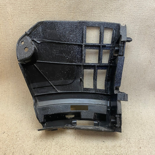 Volvo XC40 Ön tampon montaj braketi 31455243