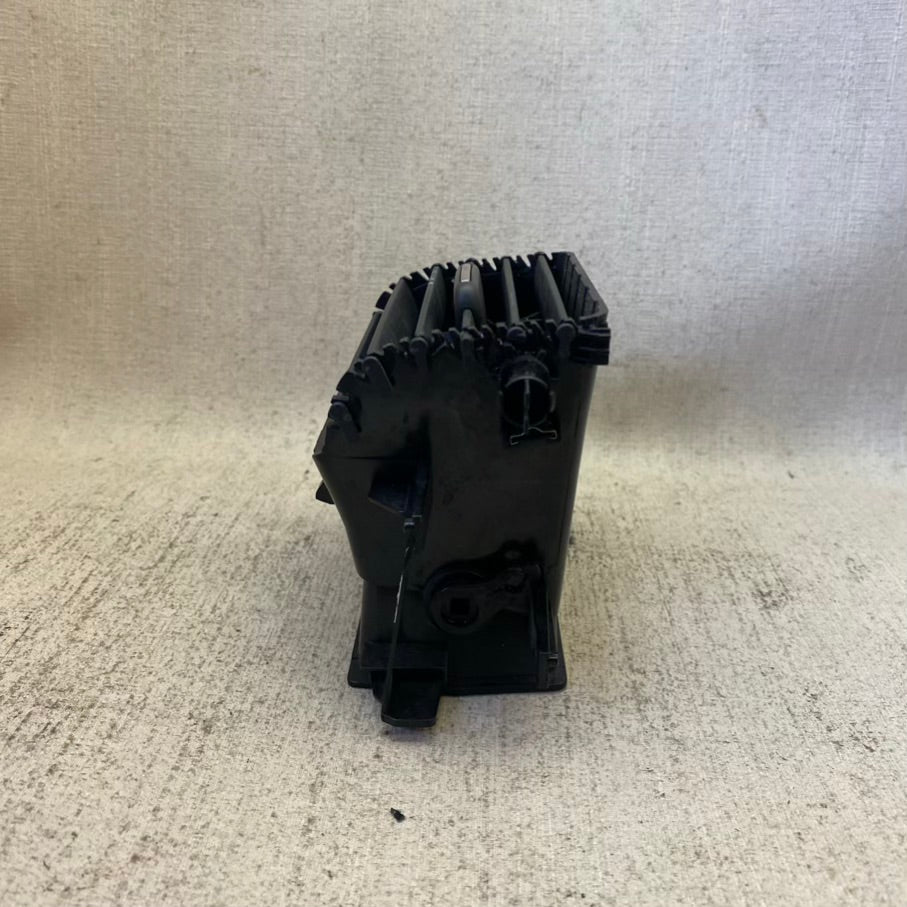 Volvo XC60 Hava üfleme menfezi 06777-001