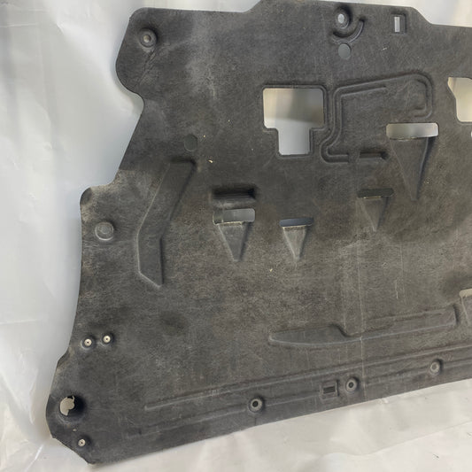 Volvo XC60 Motor Alt Muhafaza 31497612 Orijinal Çıkma 2018-2022