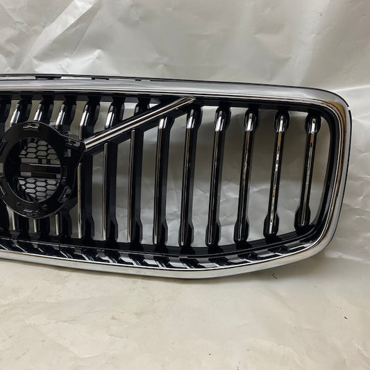 Volvo XC60 Ön Panjur 31425535 2018 Sıfır