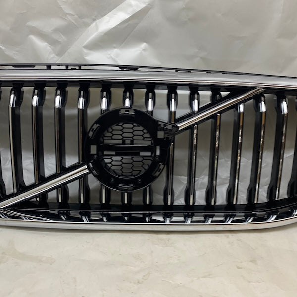 Volvo XC60 Ön Panjur 31425535 2018 Sıfır
