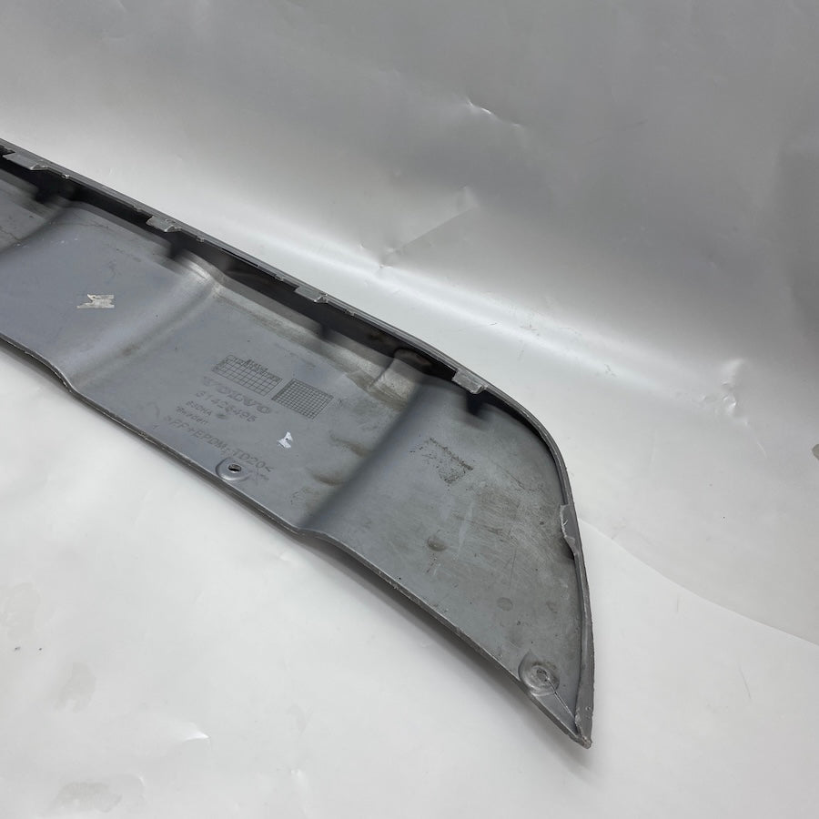 Volvo XC60 Ön Tampon Alt Çıta 31425495