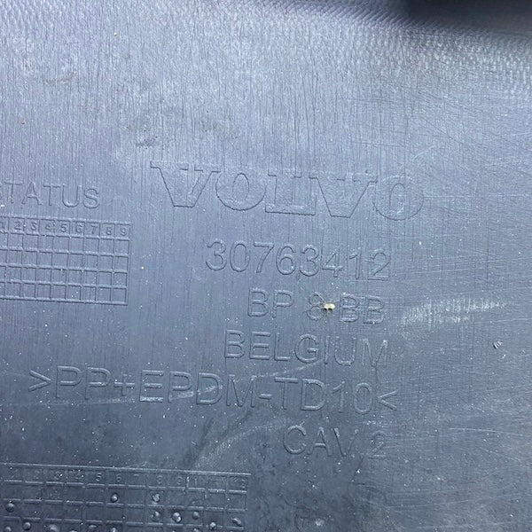 Volvo XC60 Ön Tampon Alt Eki Spoiler 30763412
