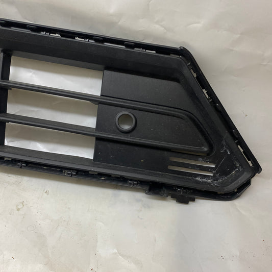 Volvo XC40/C40 Elektrikli Ön Tampon Alt Izgara 32136098 Orijinal Çıkma En Uygun Oto Parça