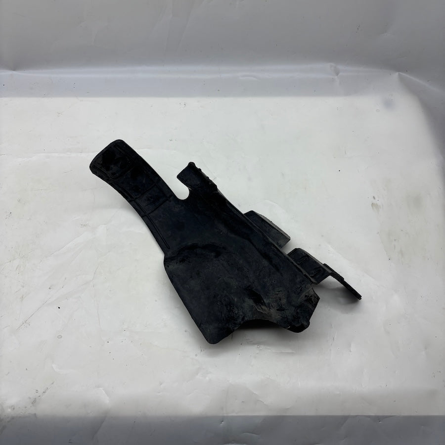 Volvo XC60 Sol Ön Çamurluk Koruyucu 31497985