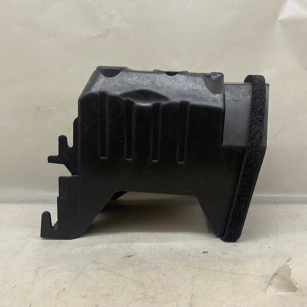 Volvo XC60 XC90 S90 V90 Akü Kutusu OEM 32244071