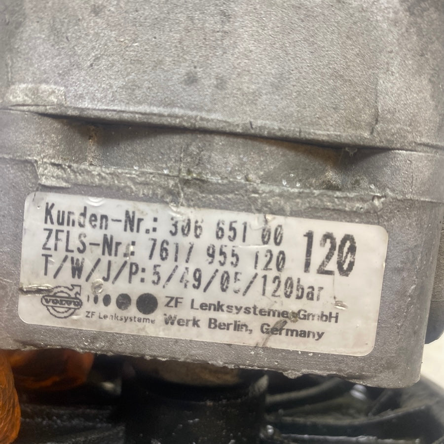 Volvo XC70 Direksiyon Pompası 540297