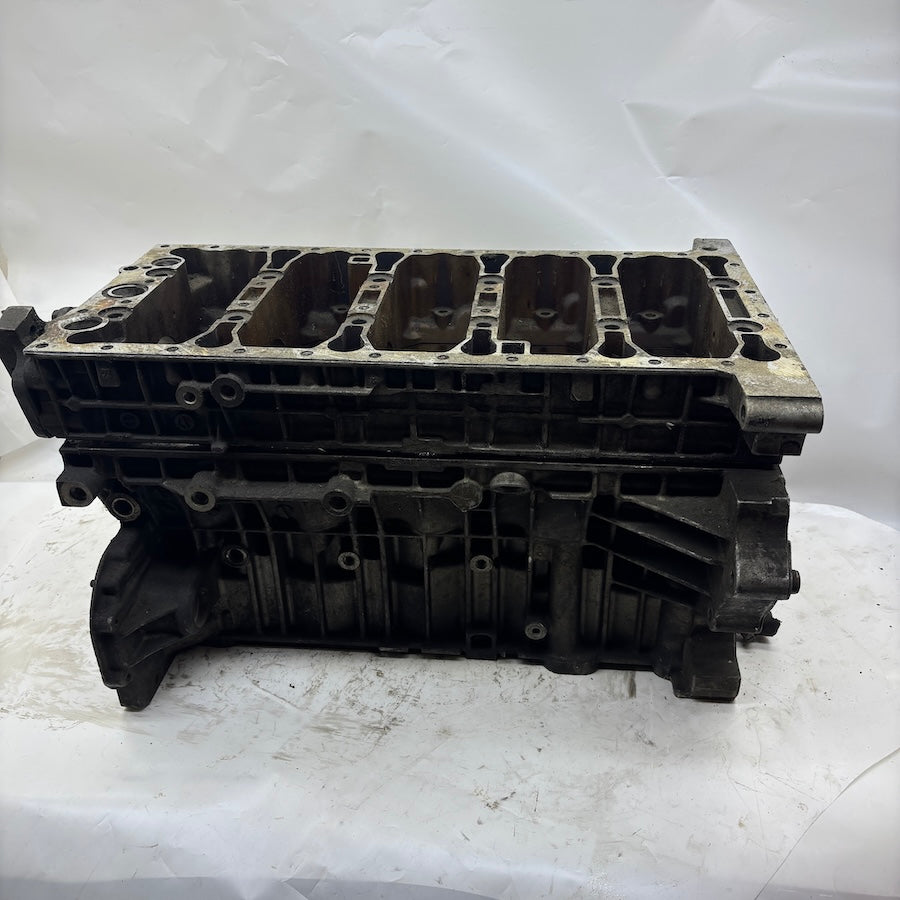 Volvo XC70 XC90 S60 V70 Motor Bloğu 2.5 Turbo 210hp 7431001844