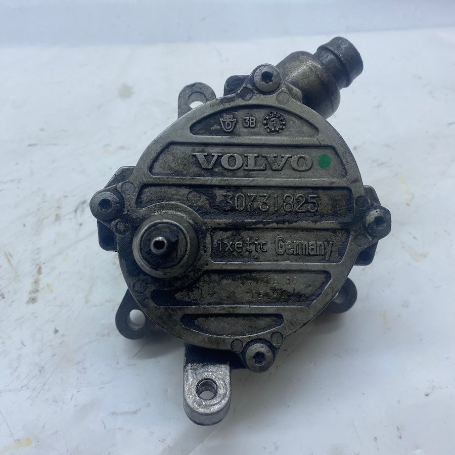 Volvo XC90 2.4 D5 Vakum Pompası 30731825