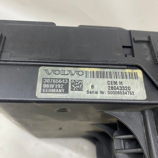 Volvo XC90 2.4D CEM Beyni Orijinal Çıkma 30765643