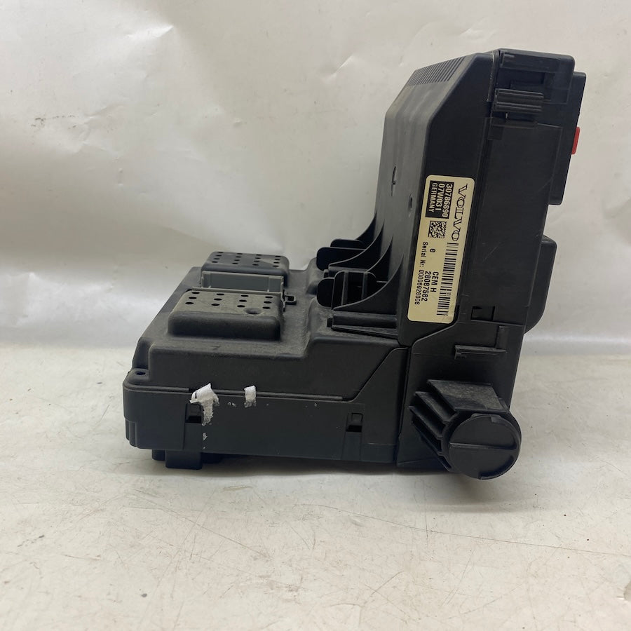 Volvo XC90 2,4 CEM Beyni Orijinal Çıkma 30786890 02-14