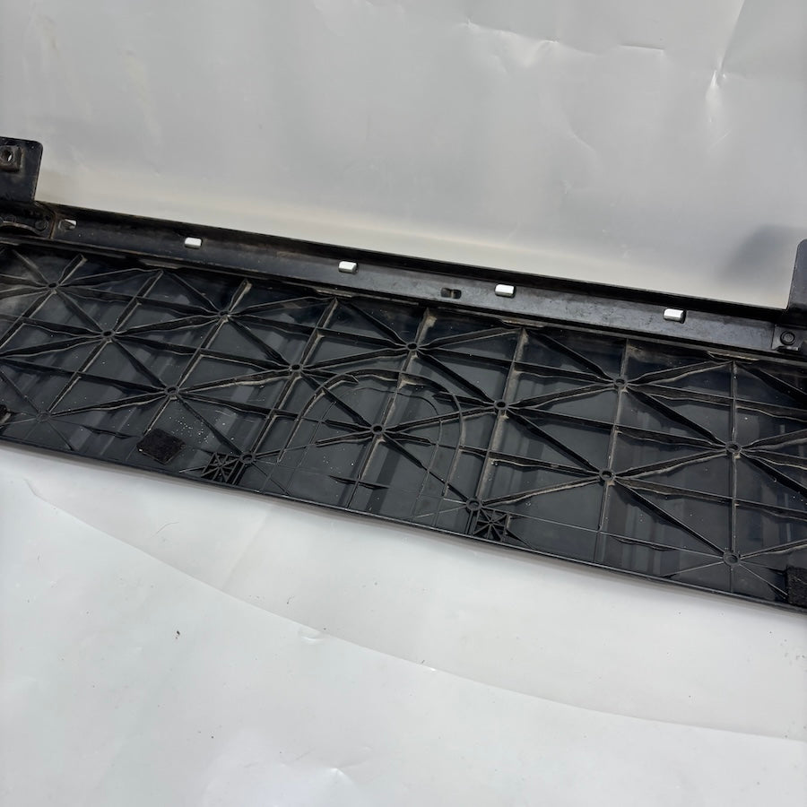 Volvo XC90 Arka Bagaj Eşik Kaplaması 08641116