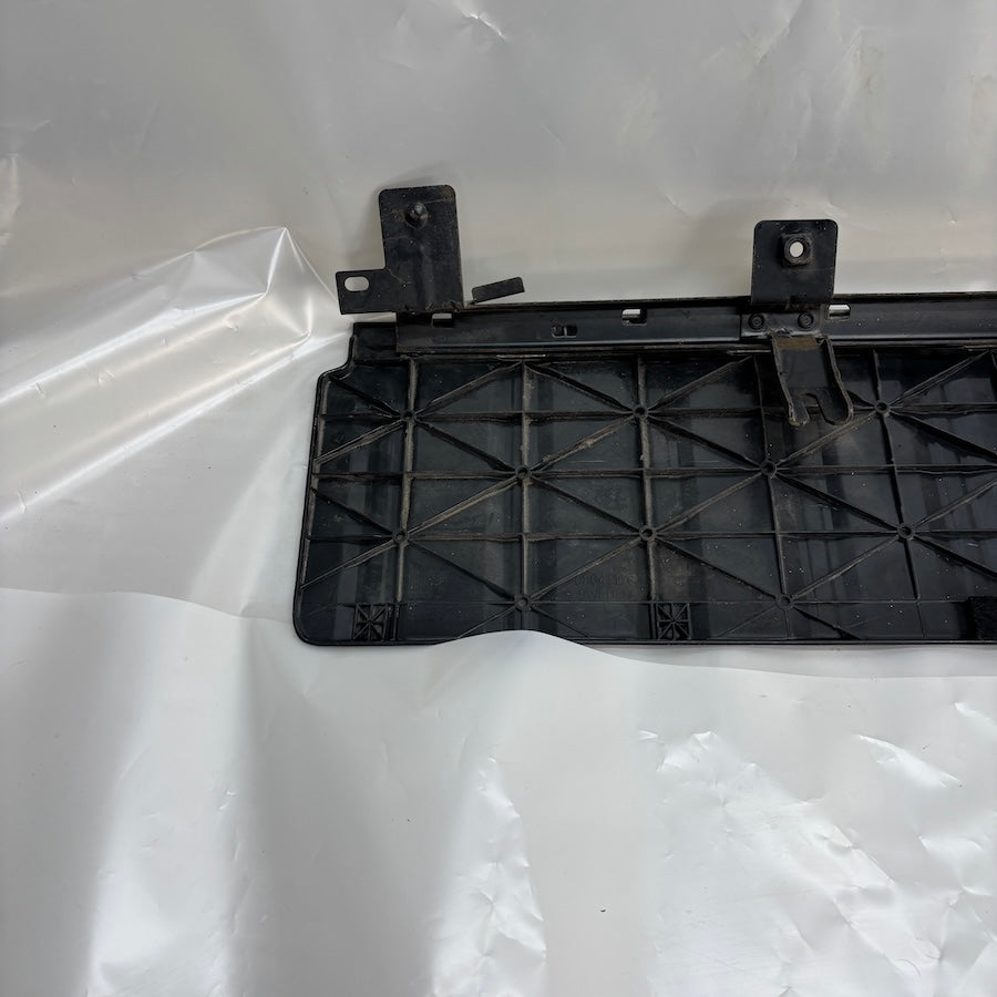 Volvo XC90 Arka Bagaj Eşik Kaplaması 08641116