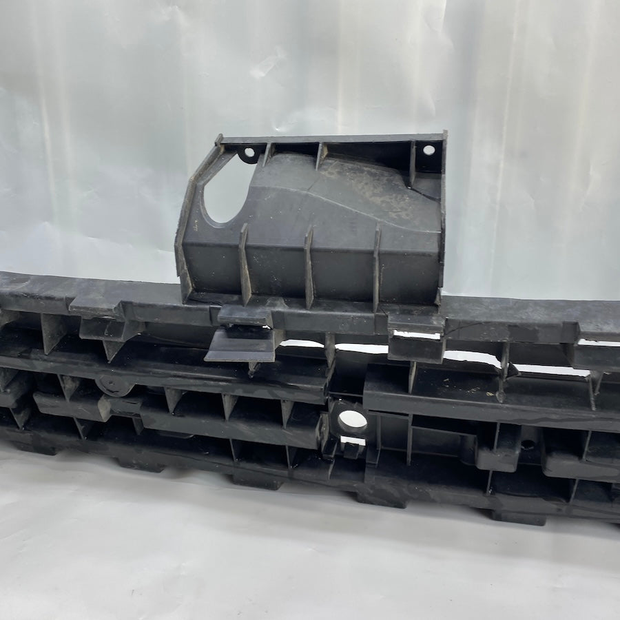 Volvo XC90 Arka Tampon İç Plastik 30678966