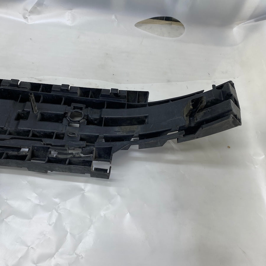 Volvo XC90 Arka Tampon İç Plastik 30678966