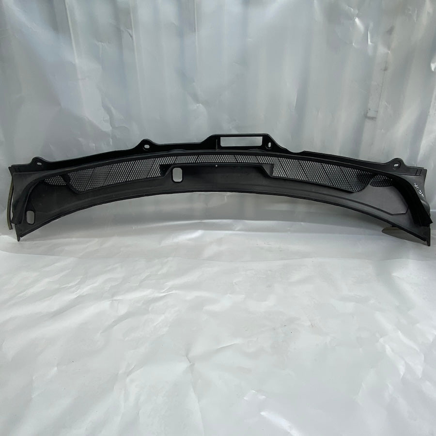 Volvo XC90 Ön Cam Izgarası 307613845