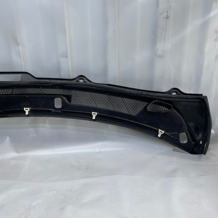 Volvo XC90 Ön Cam Izgarası 307613845