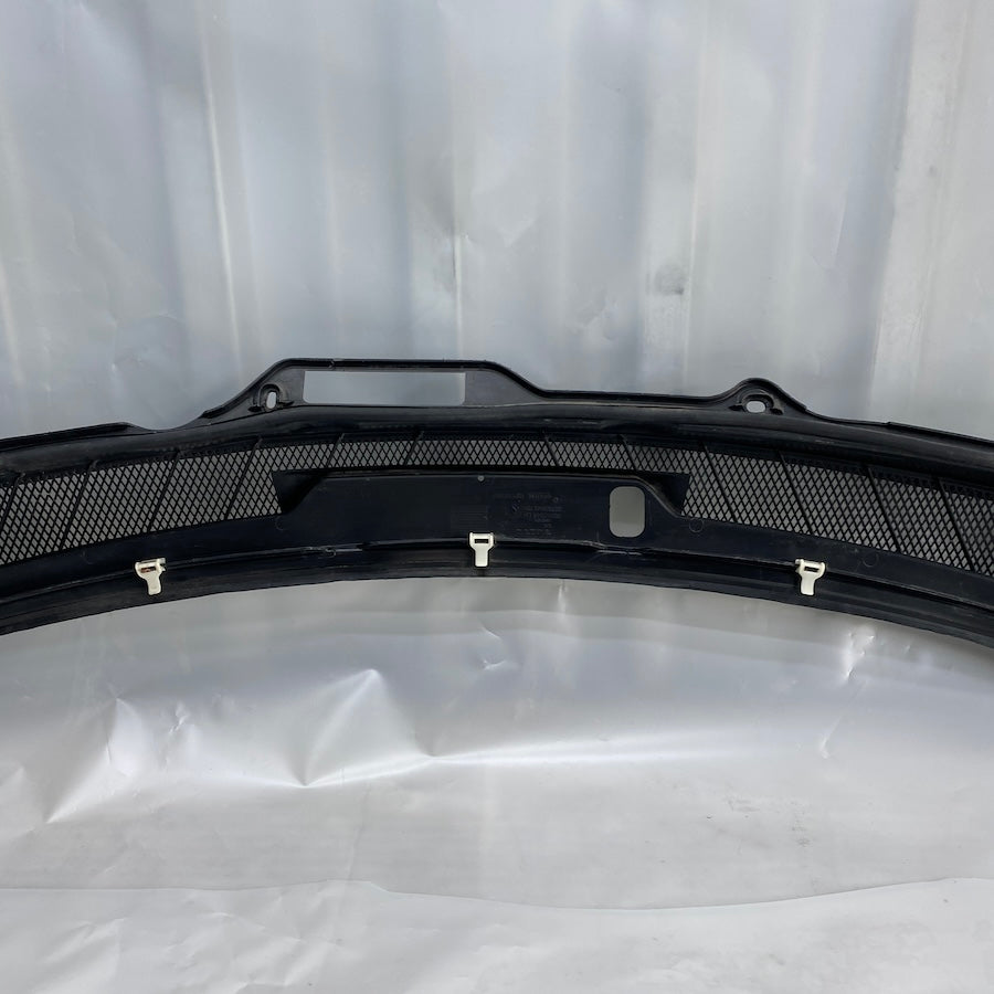 Volvo XC90 Ön Cam Izgarası 307613845