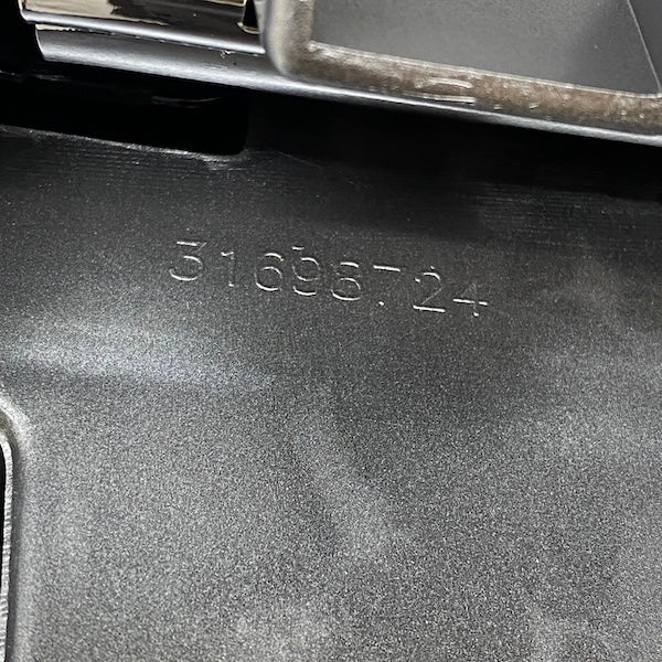 Volvo XC90 Ön Panjur 32365192/32365190 2023