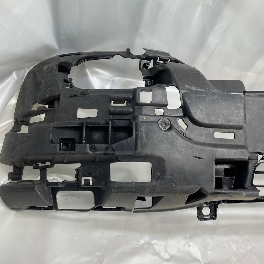 Volvo XC90 Ön Tampon İç Kaplama 30678947