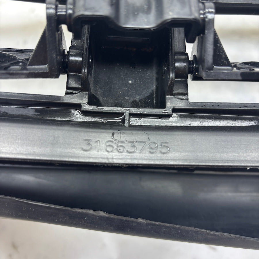 Volvo XC90 Radyatör Hava Yönlendirici 31663795