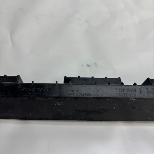 Volvo XC90 Sol Ön Marşpiyel İç Bakalit 31395855