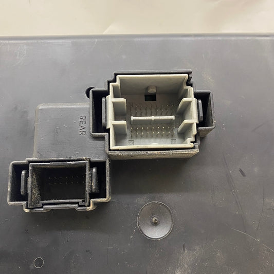 Volvo XC90 / S60 T13 Sigorta Kutusu 30728512 – Orijinal Çıkma 2002-2014