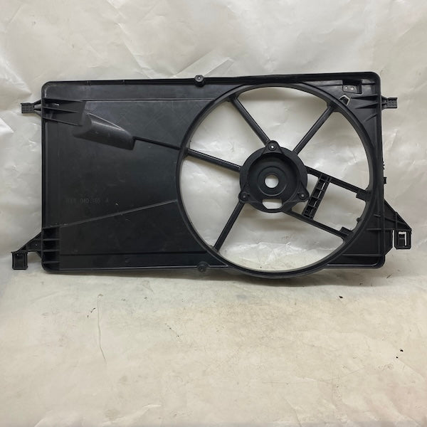 Volvo S40 1.6 TDCi Radyatör Fanı 3M5H8C607 Sıfır İthal Boş Kasa davlumbaz En Uygun Oto Parça