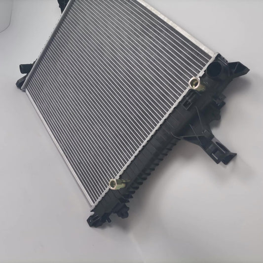 Volvo XC90 orijinal su radyatörü 36000464.