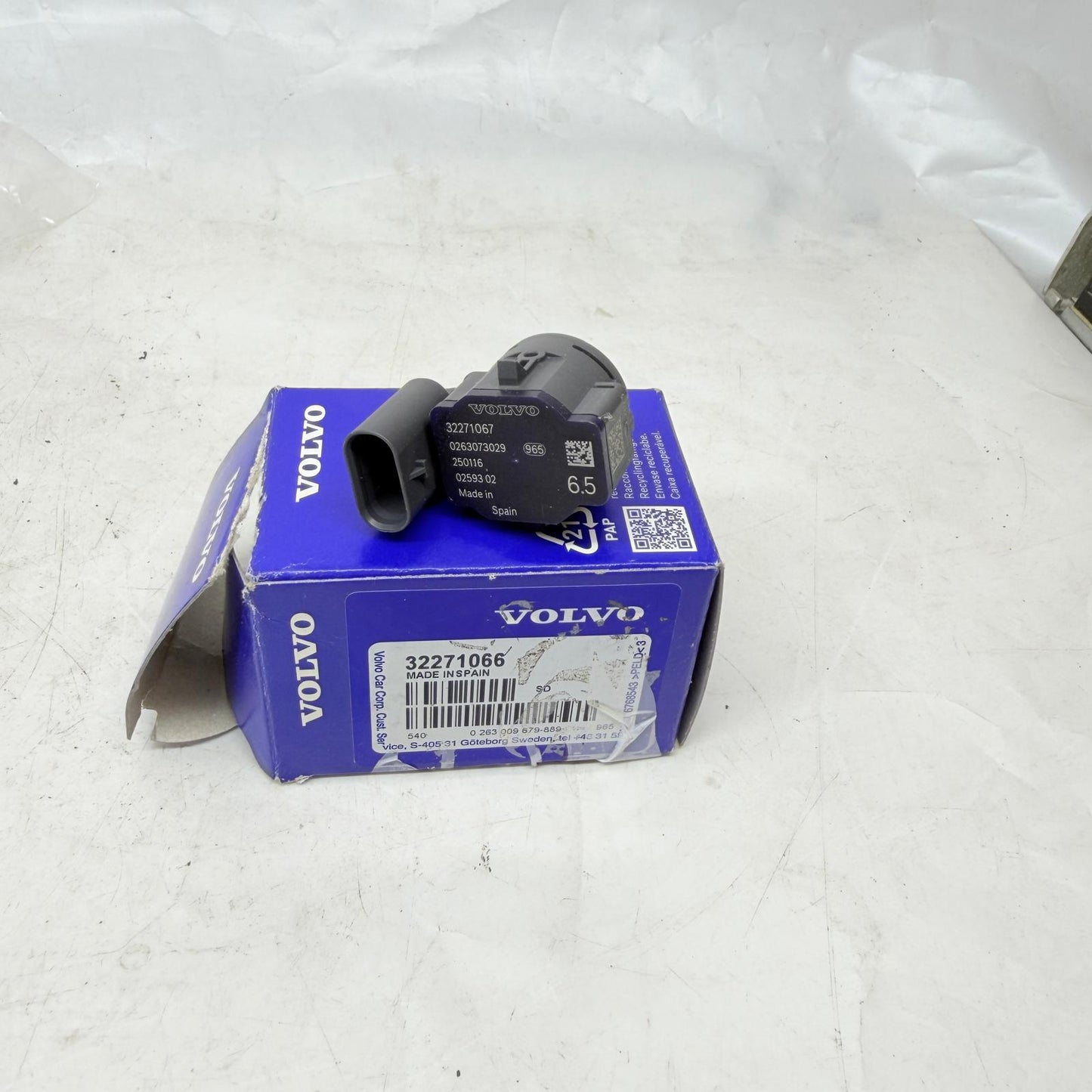 Volvo EX40 XC40 XC90 Park Sensörü 31680784 En Uygun Oto Parça